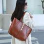 2024 fashion handbag for women quality large-capacity tote bag crocodile ladies designer famous brand shoulder bag factory 3