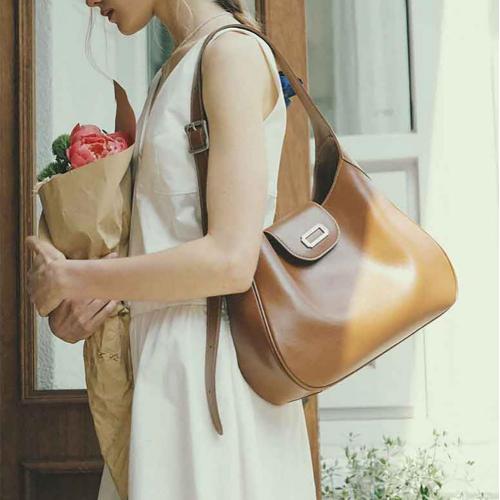 2024 Trend New Simple Fashion Large Capacity Shoulder Bags Luxury PU Leather Stylish Underarm Bag Fashion Women Tote Bags