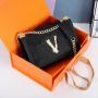 Eye-Catching Diamonds Ladies Shoulder Bags 2024 Side Bags For Girls crossbody Chain designer ladies bags factory supplier 24 cm