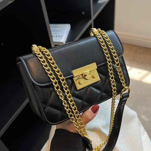Nice Design Small Square Women Bags 2023 Chain Ladies Designer Shoulder Bag Lock Button Diamond Lattice Fashion Handbags Popular