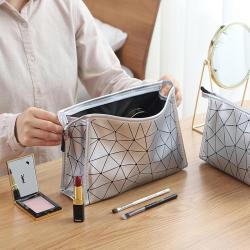 Professional Custom Logo Cute Creative Cosmetic Bags Pouch Pu Zipper Small Vanity Full Makeup Set Bag With Bag