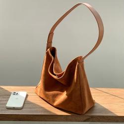 2022 Hot Sale winter Fashion contracted Soft plush bag Plain handbags for women luxury messenger crossbody bag fur bag