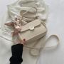 Textured underarm bag for women, new summer style trendy fashion chain bag, small square bag, ins shoulder  square bag
