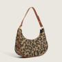 Leopard Print Underarm Female Hand 2024 Autumn/Winter Instagram New Fashion Female Hand Bill Shoulder Underarm Bag