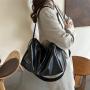 Wholesale 2024 Big Sizes trendy Ladies Shoulder Bags retro brand Fashion style crossbody sling bags women's handbags