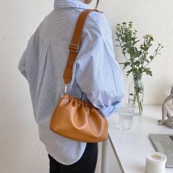 Korean new style women's messenger bag fashion trend single shoulder bag fold wide shoulder strap clip dumplings