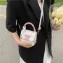 wholesale women handbags designer shoulder bags 2023  new niche design messenger bag trendy square bag