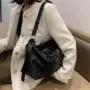 2024 new design fashion casual women on the shoulder Pu leather bag ladies casual simple fashion handbag
