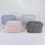 Keymay RTS Fast Shippig Winter Popular Gift Cusotom Logo High Quality Pouch Bag Cosmetic Fabric Makeup Bag Plaid Cosmetic Bag