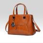 Wholesale New Fashion Ladies Purse Large Capacity Genuine Leather Oil Wax Cowhide Handbags Woman Shoulder Hand Bags Crossbody