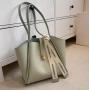 Large capacity new versatile and stylish one shoulder tote bag