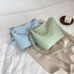 Hot Selling Chain Small Bag for Women 2024 New Trendy One Shoulder Handbag Crossbody Bag Fashion Bucket Bag Wholesale
