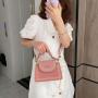 New Fashion Designer Woman Handbag Custom Lady Pu Leather Chain Bag Envelope Cover Small Square Cross Boy Bag