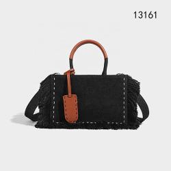 Wholesale Special Design Denim Fabric Shoulder Bags For Ladies Customized Brand Logo Womens Crossbody Bags With Tassels