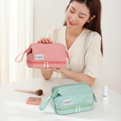 Wholesale Fashionable Nylon Large Toiletry Bag Travel Hand Portable Women Cosmetic Bag