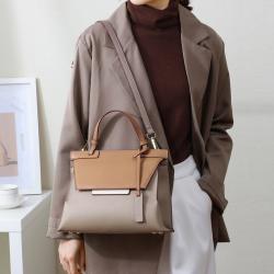 New Fashion Women's Bag Fashion High Texture Real Cow Leather Square Handbag Splicing Cow Leather One Shoulder Diagonal Bag