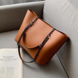 New women's retro simple and large capacity portable shoulder bag