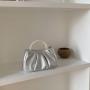 Solid color pleated high-end fairy like pearl small handbag
