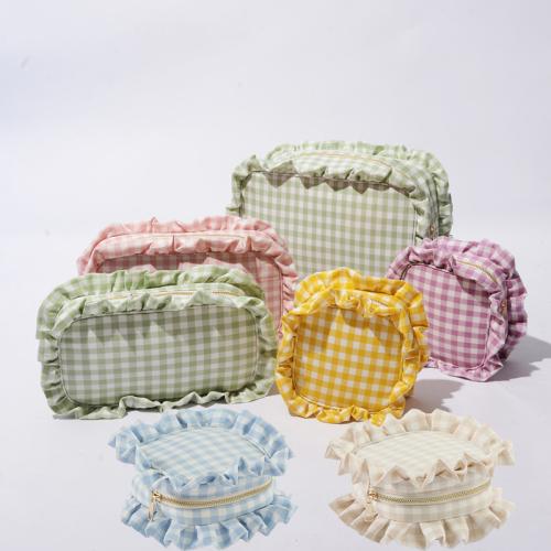 Personalized Logo Basic X-Large Pink Green Beige Ruffled Travel Makeup Pouches Gingham Pouch Bag Ruffle Cosmetic Toiletry Bag