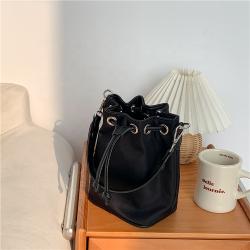New design handbags nylon lady shoulder bag Fashion fold messenger bag for women PU stitching bucket small crossbody bag