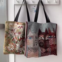 Large Capacity Cartoon Printed Canvas Mommy Tote Bag Cute Shoulder Student Bag Portable Design