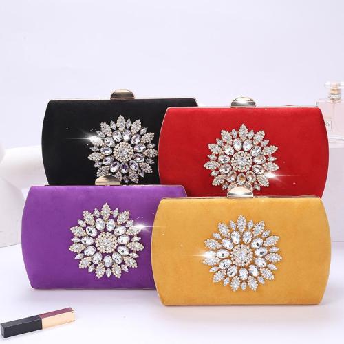 Hot sale women hand bags Winter purse trendy 2021 Female ladies velvet bags vendor women velvet purse and handbags