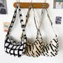Summer High Capacity Fresh Sweet Ladies Bucket Bag 2022 New Style Fashion Japanese Retro Canvas Bag Student Stripe Messenger Bag