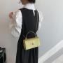 ZR391 Female 2023 Spring New Small Focus Design Chain Shoulder Bag Fashion Simple Small Square Bag Casual Crossbody Bag