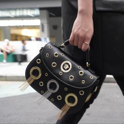 2024 fashion handbags for women tassel and rivet saddle bag for girls punk crossbody ladies bag quality chain shoulder bags 26cm