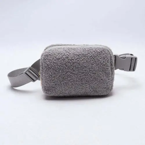 New Fashion Wholesale Stock Women Chest Bag Girls Crossbody Cute Belt Sports Bag Winter Soft Teddy Fanny Pack