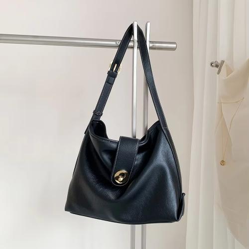 Factory Wholesale High Quality Leather Shoulder Bag Hot Black Classic Bag Lock Magnetic Buckle Ladies Shoulder Bag