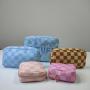 Manufacturer Custom Checkered Nylon Cosmetic Make Up Bags Grid Checked Pattern Makeup Pouches Gorcery Cosmetic Zipper Bag
