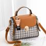 Popular  Bolsos De Mujer Bear Pendant Crossbody Bags Ladies Hand Bags PU Leather Women's Bag For Women