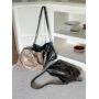 New pleated design student tote bag Large capacity cool shoulder bag Retro pattern PU soft leather cross-body bag