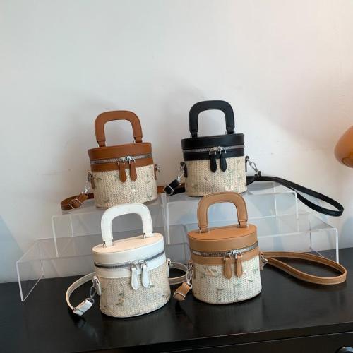 2023 New Arrival Custom Fashion Mini Square Bags High Quality PU Leather Purses and Handbags for Women