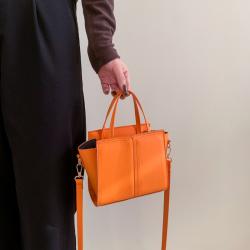 2023 New Pu Solid Women Fashion Handbags Large Capacity Wholesale Women Handbags Metal Chain Designer Shoulder Bags For Women