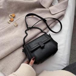 New single shoulder crossbody fashionable and simple retro chain small bag