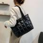 Woman ladies sports metallic puffer tote bag travel weekend overnight puffy bags big quilted shoulder tote bag