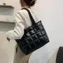 Woman ladies sports metallic puffer tote bag travel weekend overnight puffy bags big quilted shoulder tote bag