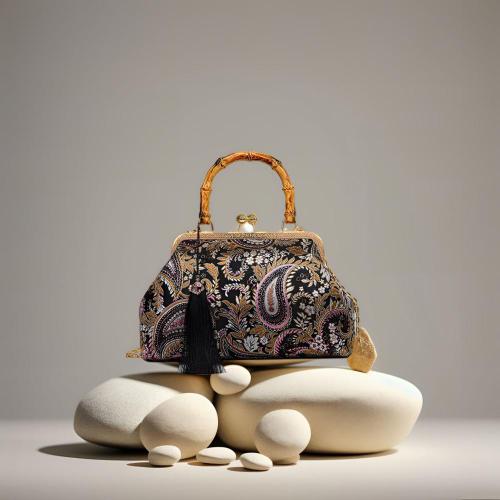 Handheld embroidered high-end classic evening bag