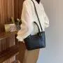 Minimalist and fashionable design shoulder bag for women's spring/summer 2024 new model