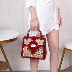 New Trendy Pu Ladies Bags elegance designer handbags for Women handmade flowers and embroidery bags  factory direct sales 24 cm