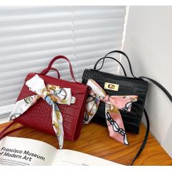 Surprise Price Crocodile Scarf Women's Handbags 2024 Korean Fashion Shoulder Crossbody Bag