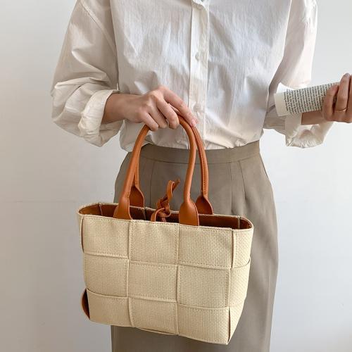 Wholesale Crochet Hand Bag Fashion Women Handbags Ladies Woven Knot Hand Bags Chic Trend Creative Knitted Women's Tote Bags