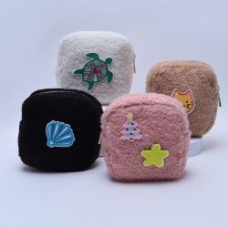 Customize Private Label Fashion Zipper Travel Makeup Pouch Soft Teddy Fabric Sherpa Girls Mini Jelly Plush Cosmetic Bag