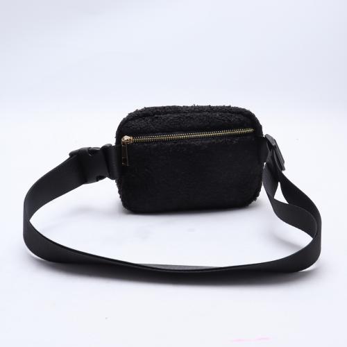 China Fashion bagged womans casual sling bags for women workout fanny pack fleece belt sherpa waist bag