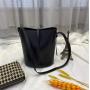 2021 New arrivals Genuine Leather 2 Sets Large Capacity Single Shoulder Bucket Bag Houndstooth Cosmetic Bag Set