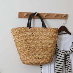 Summer Vacation Straw Beach Bags for Women Trendy Woven Tote Bucket Bags Shoulder Handbags Large Beach Bag for Women for Holiday
