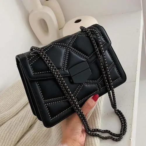 New fashionable and minimalist crossbody rivet single shoulder chain small square bag