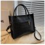 2023 New Fashion Women's Bag Wholesale Premium Autumn Versatile Shoulder Bag Retro Tote Bag